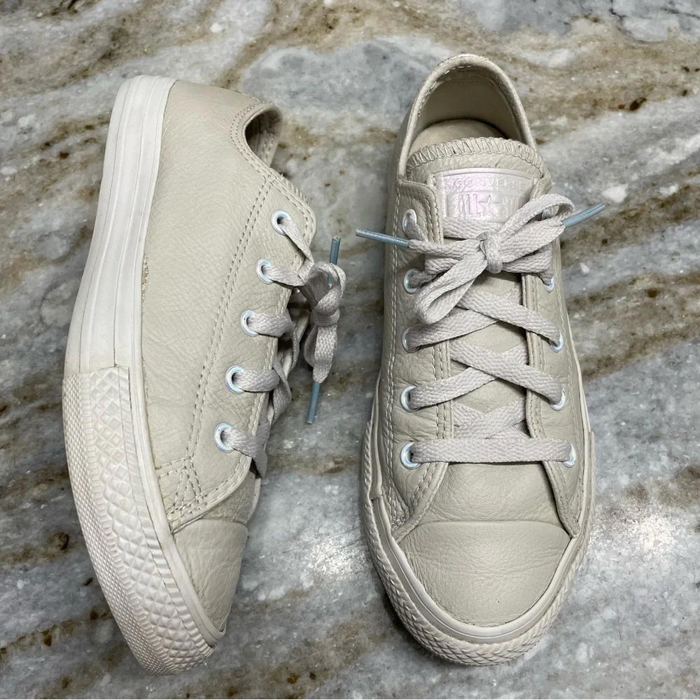 CONVERSE BEIGE LEATHER LOW SHOES